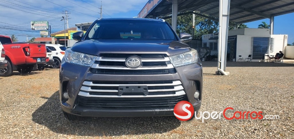 2018 Toyota Highlander LE Plus — foto 5 / 12