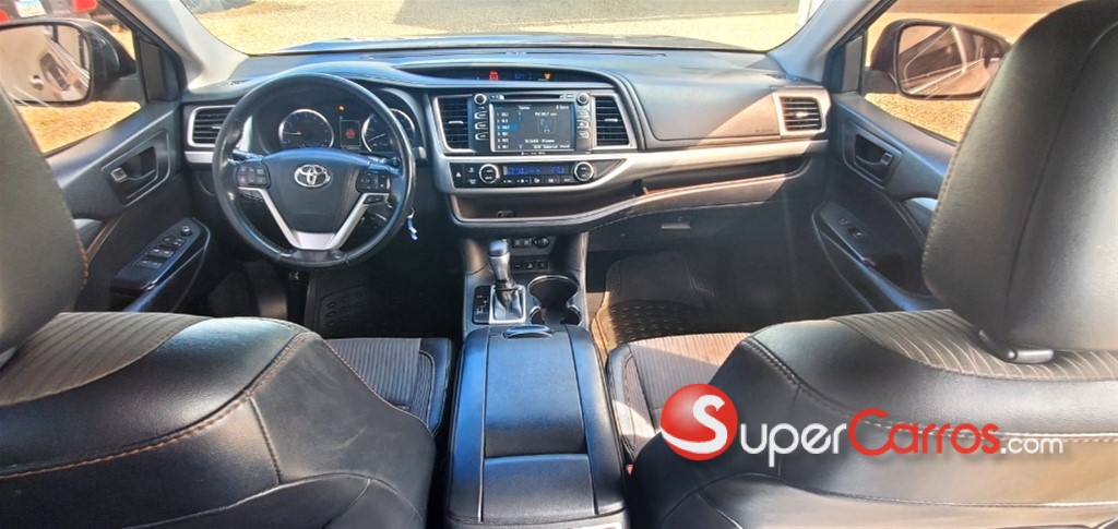 2018 Toyota Highlander LE Plus — foto 7 / 12