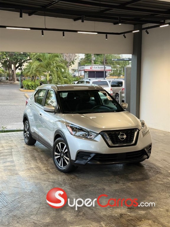 2020 Nissan Kicks SV