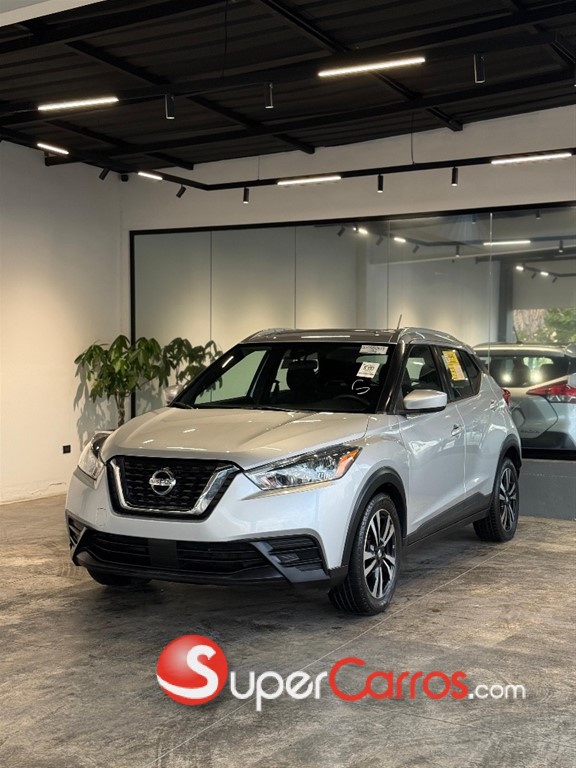 2020 Nissan Kicks SV — foto 2 / 11