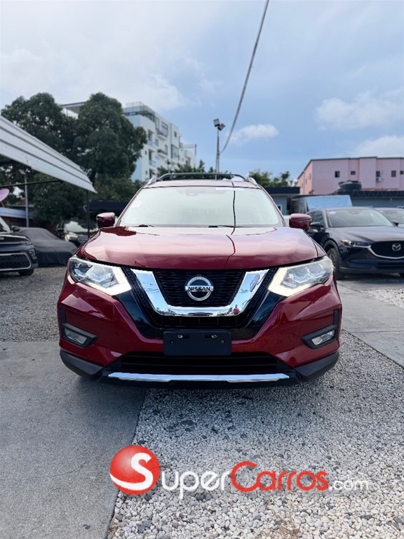 2020 Nissan Rogue SL — foto 2 / 10
