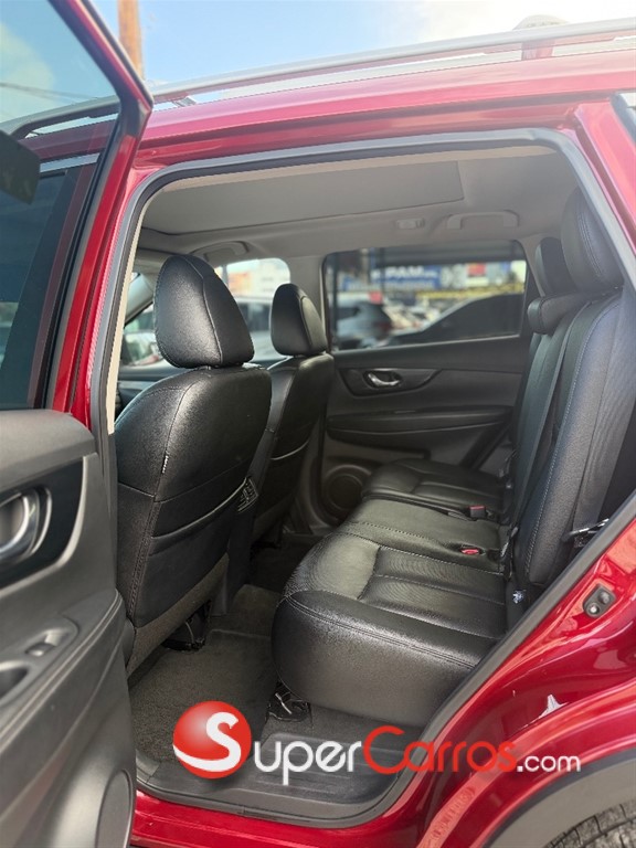 2020 Nissan Rogue SL — foto 6 / 10