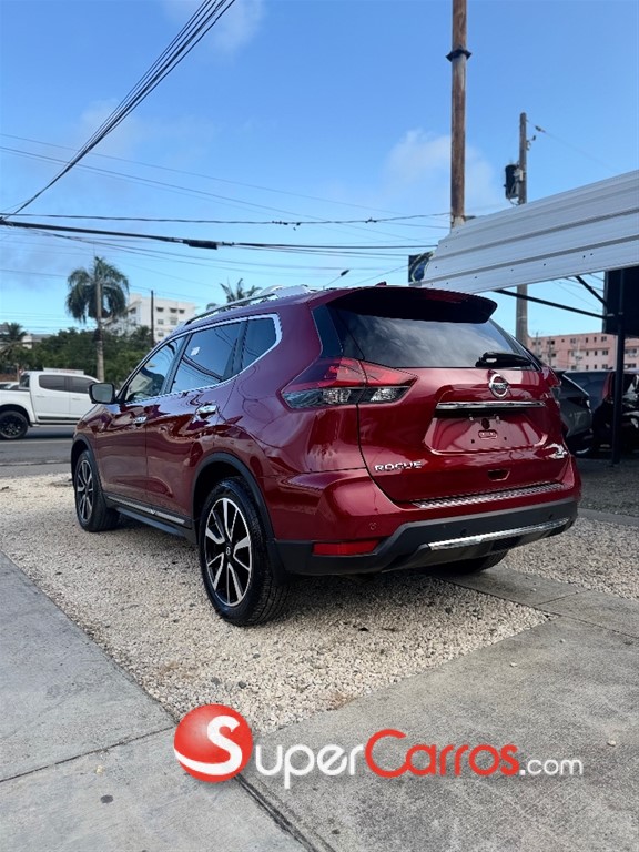 2020 Nissan Rogue SL — foto 7 / 10