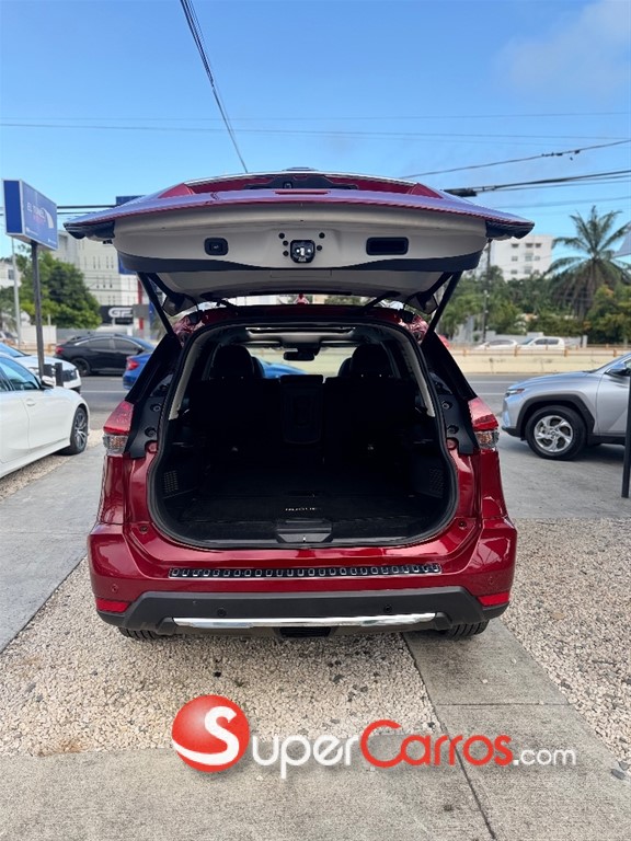 2020 Nissan Rogue SL — foto 10 / 10