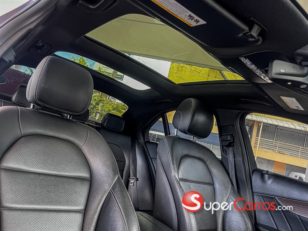 2020 Mercedes-Benz Clase C 300 4 Matic — foto 8 / 12