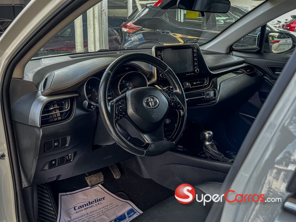 2022 Toyota C-HR LIMITED — foto 4 / 11