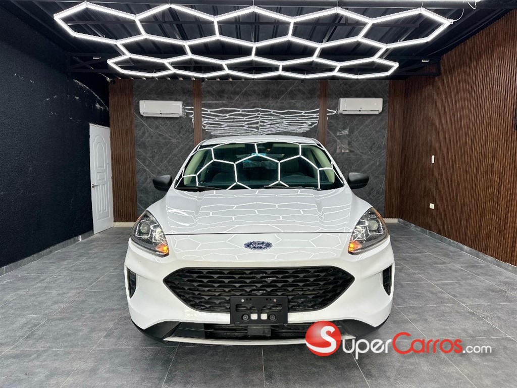2020 Ford Escape — foto 2 / 10