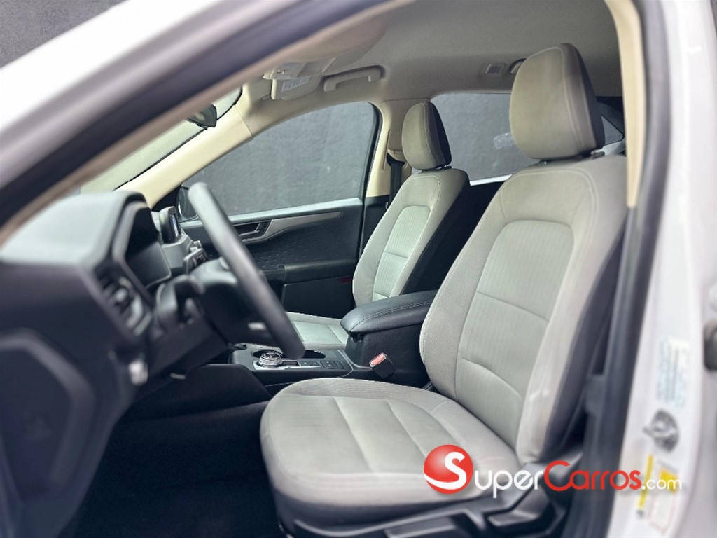 2020 Ford Escape — foto 7 / 10