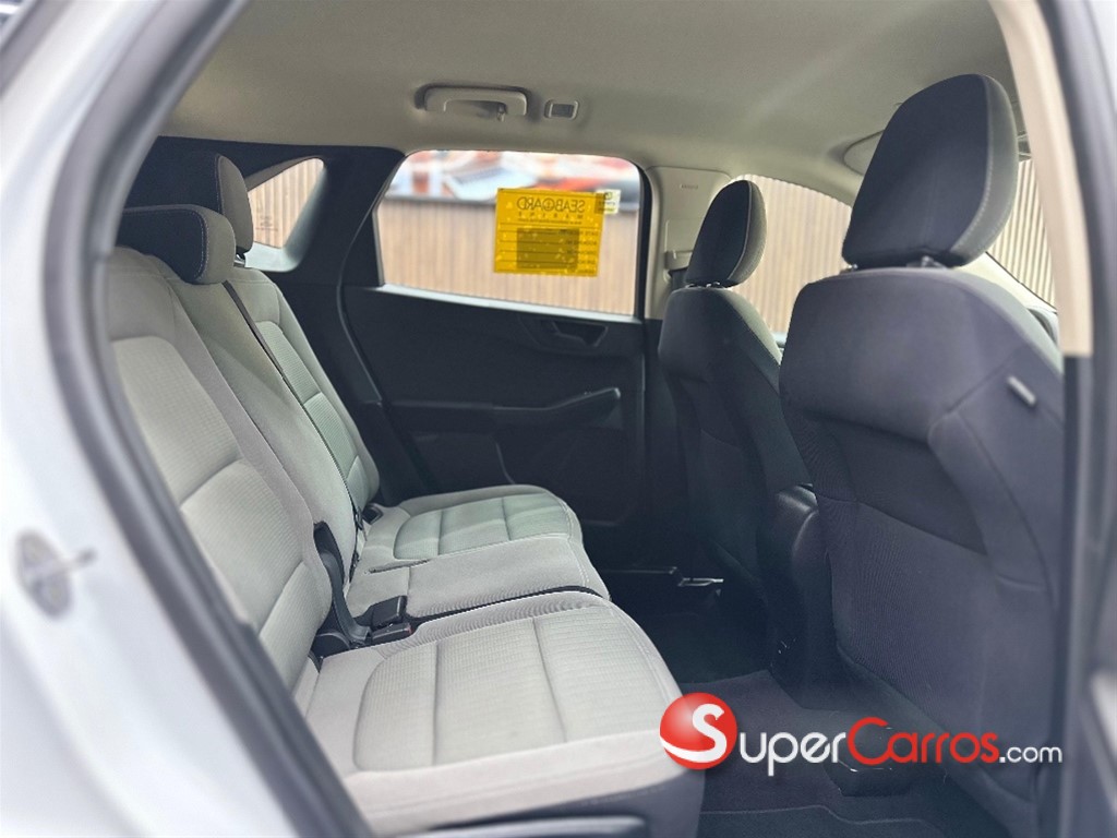 2020 Ford Escape — foto 9 / 10