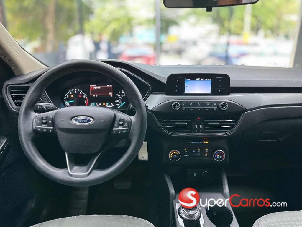 2020 Ford Escape — foto 10 / 10