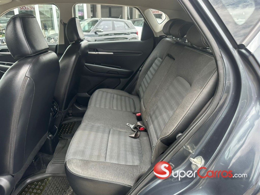 2023 Kia Sonet — foto 6 / 7