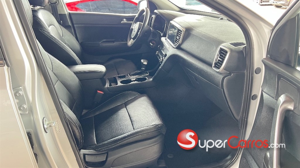 2021 Kia Sportage LX — foto 8 / 9