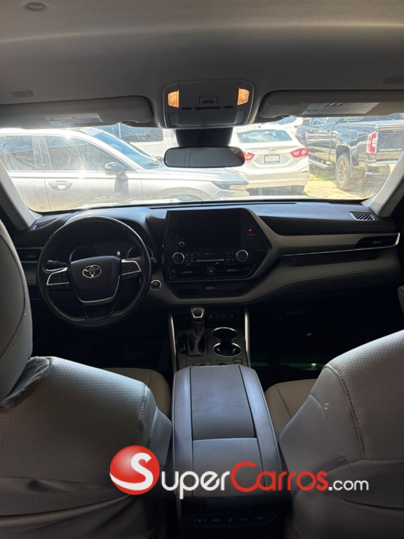 2023 Toyota Highlander Hybrid LE — foto 9 / 12
