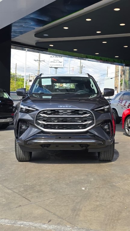2027 Isuzu Mux — foto 2 / 12