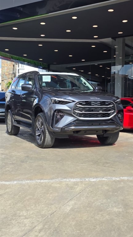 2027 Isuzu Mux — foto 3 / 12