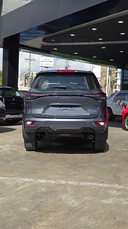2027 Isuzu Mux — foto 6 / 12