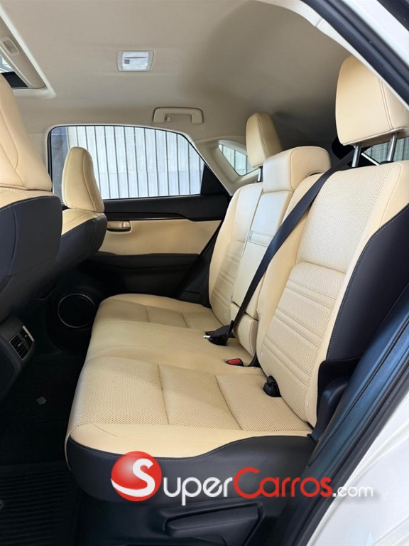 2018 Lexus NX 300 — foto 5 / 8
