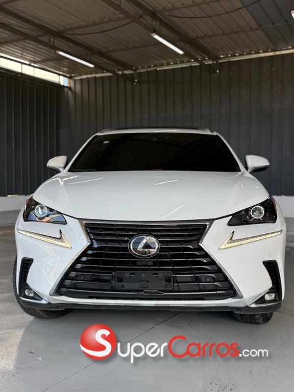 2018 Lexus NX 300 — foto 6 / 8