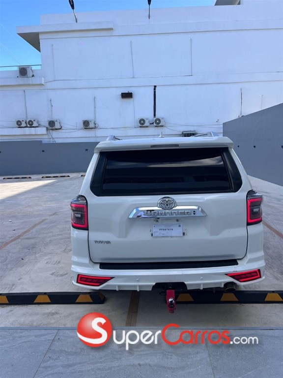 2018 Toyota 4 Runner Limited — foto 11 / 12