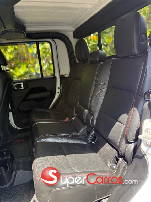 2020 Jeep Gladiator Rubicon — foto 8 / 12