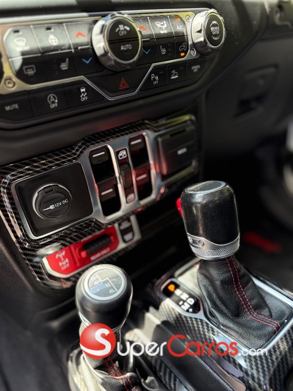 2020 Jeep Gladiator Rubicon — foto 11 / 12