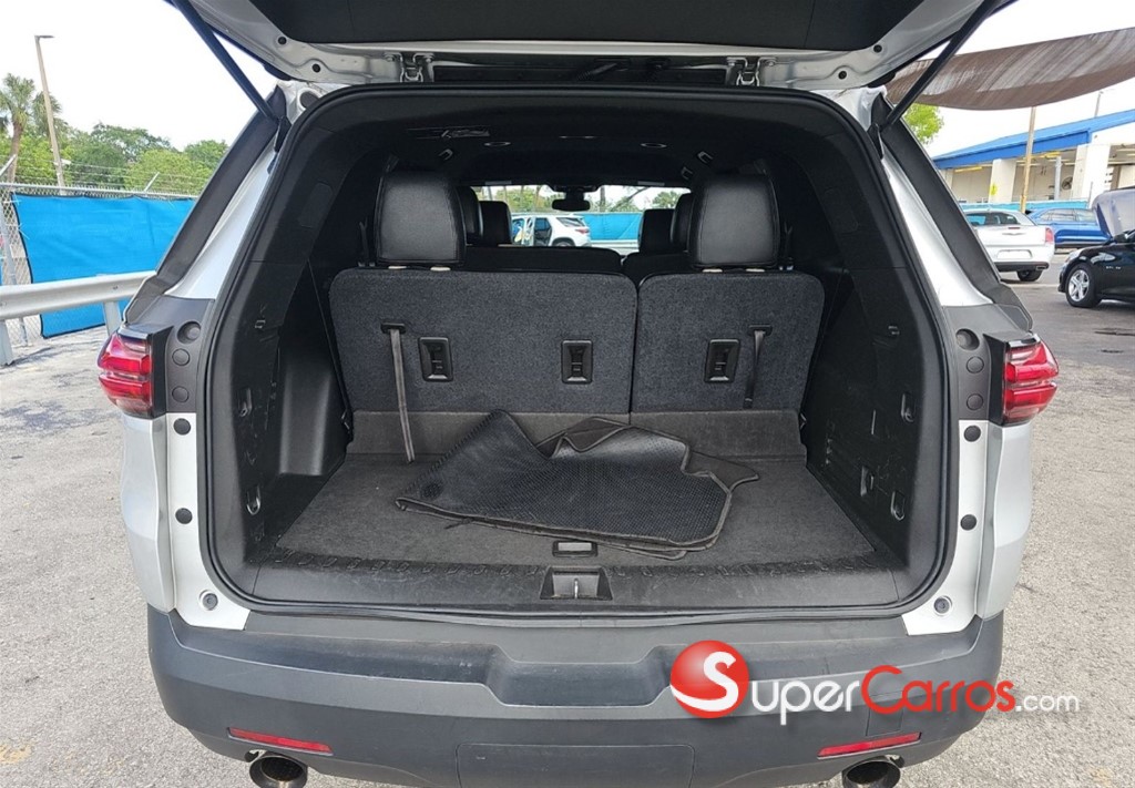 2022 Chevrolet Traverse LS — foto 10 / 11