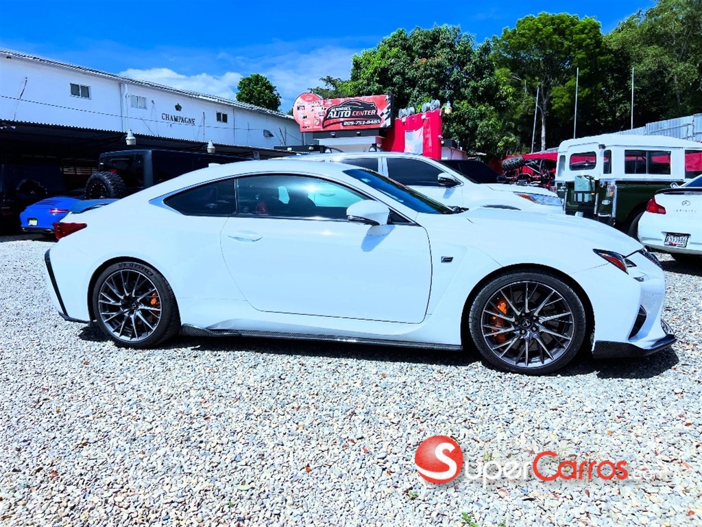 2017 Lexus RC F — foto 9 / 12