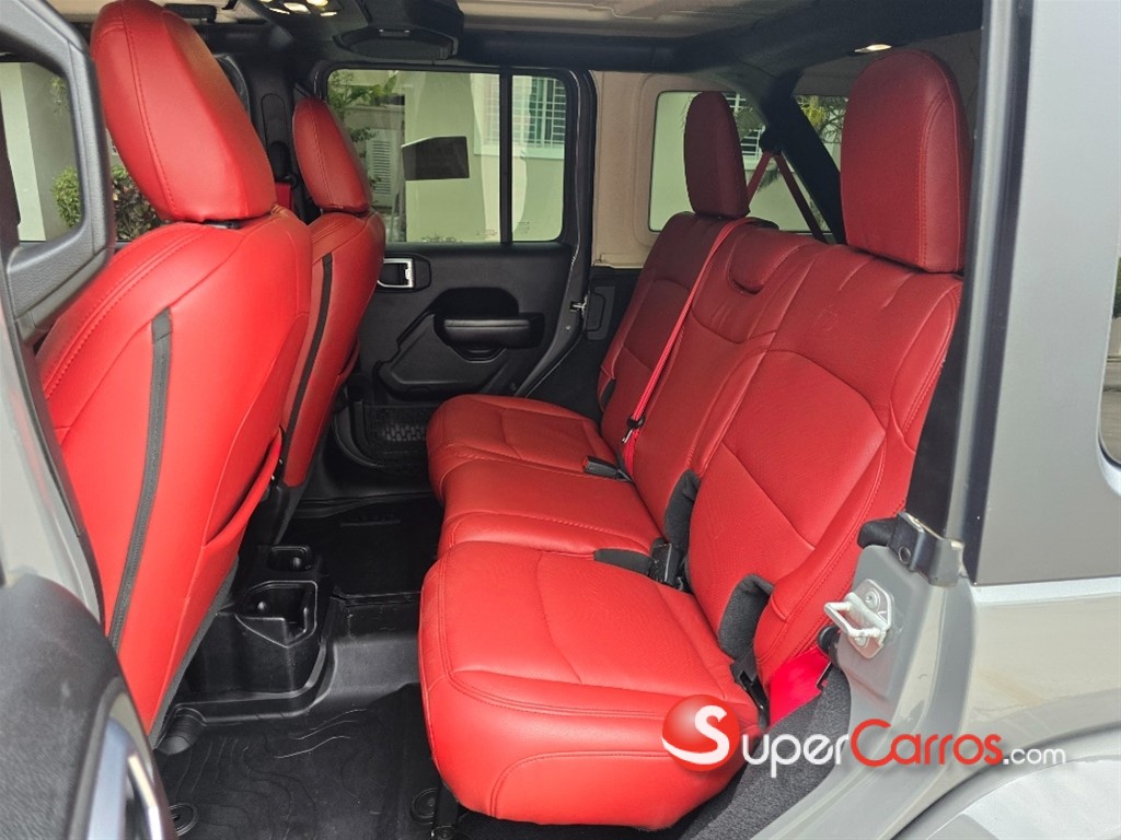 2020 Jeep Wrangler Unlimited — foto 9 / 11