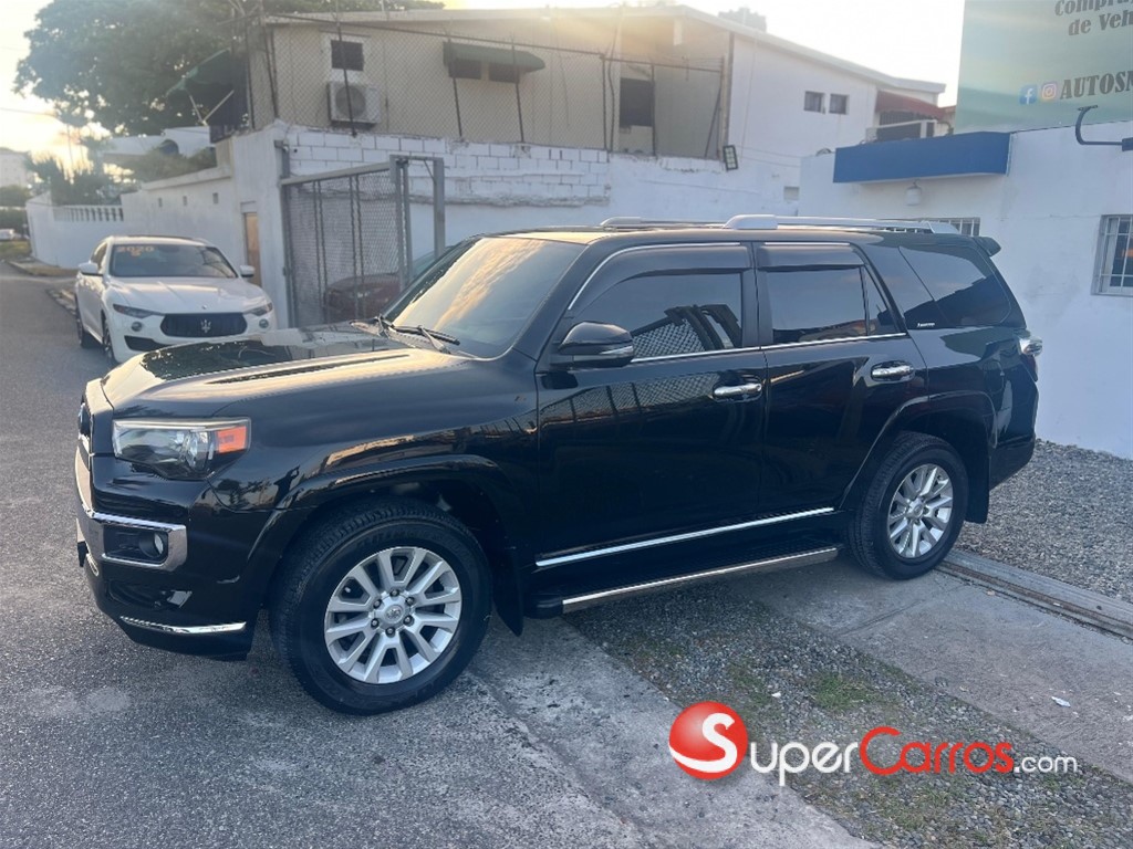 2015 Toyota 4 Runner Limited Nightshade — foto 2 / 11