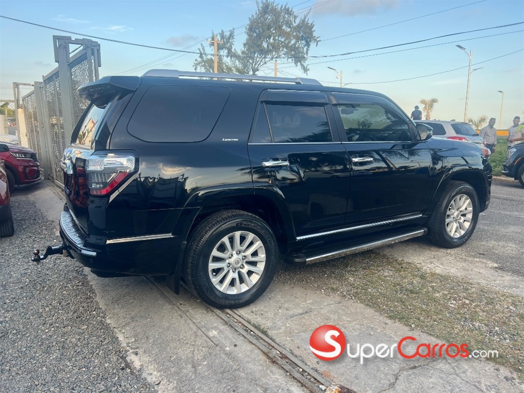 2015 Toyota 4 Runner Limited Nightshade — foto 6 / 11