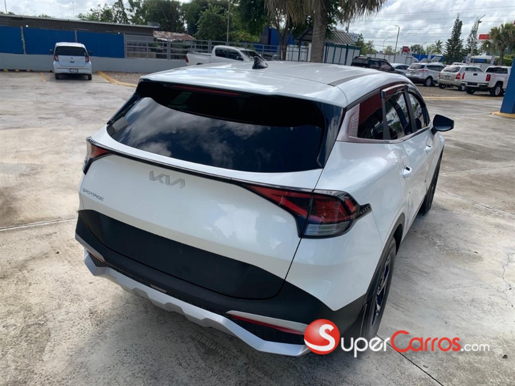 2023 Kia Sportage LX — foto 6 / 8