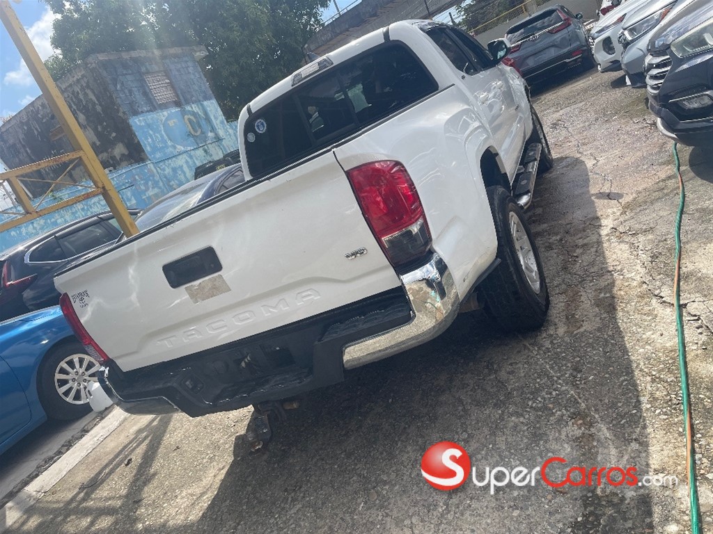 2016 Toyota Tacoma — foto 5 / 7