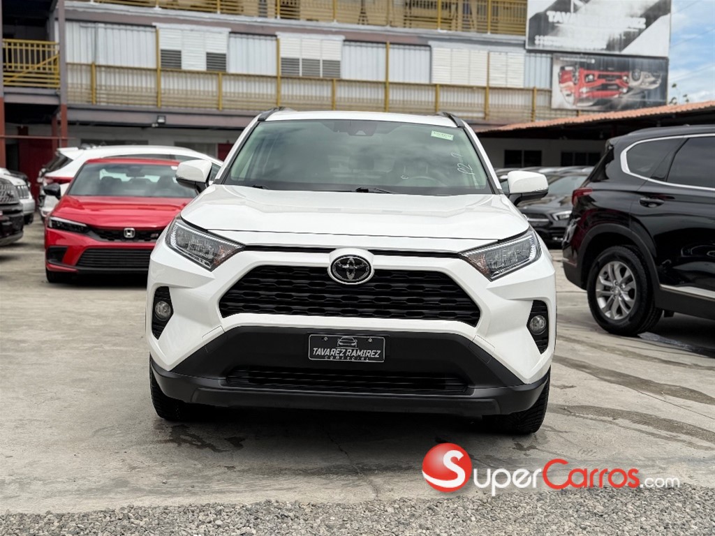2020 Toyota RAV4 XLE Premium