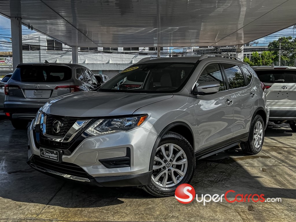 2020 Nissan Rogue SV — foto 2 / 11