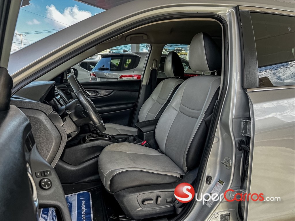 2020 Nissan Rogue SV — foto 3 / 11