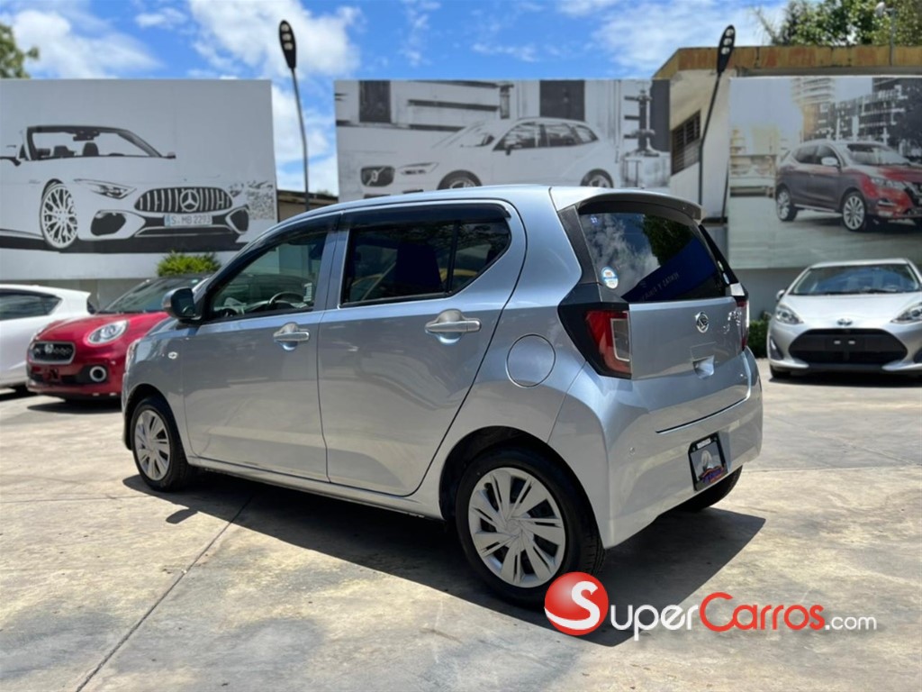 2020 Daihatsu Mira — foto 8 / 12