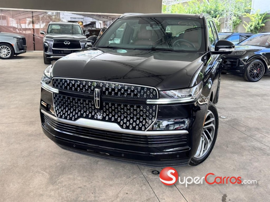 2026 Lincoln Navigator Reserve II — foto 10 / 12