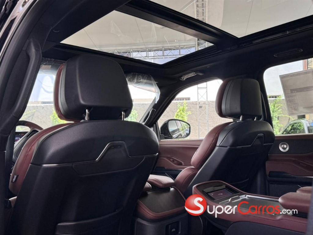 2026 Lincoln Navigator Reserve II — foto 11 / 12