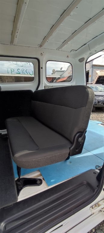 2020 Nissan NV 200 — foto 5 / 9