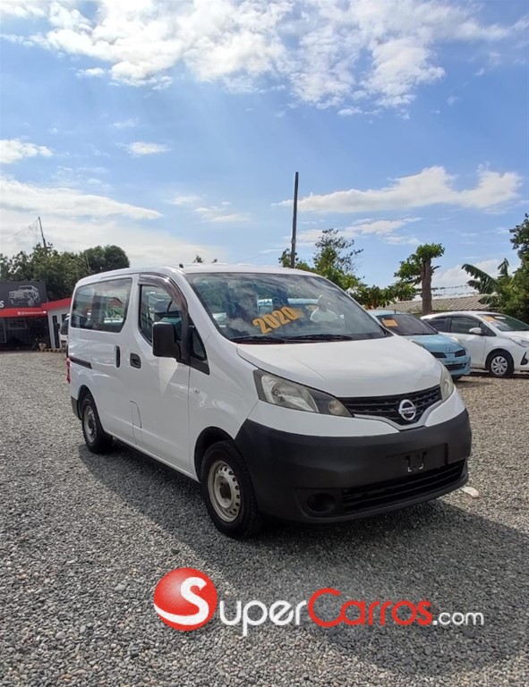 2020 Nissan NV 200 — foto 8 / 9
