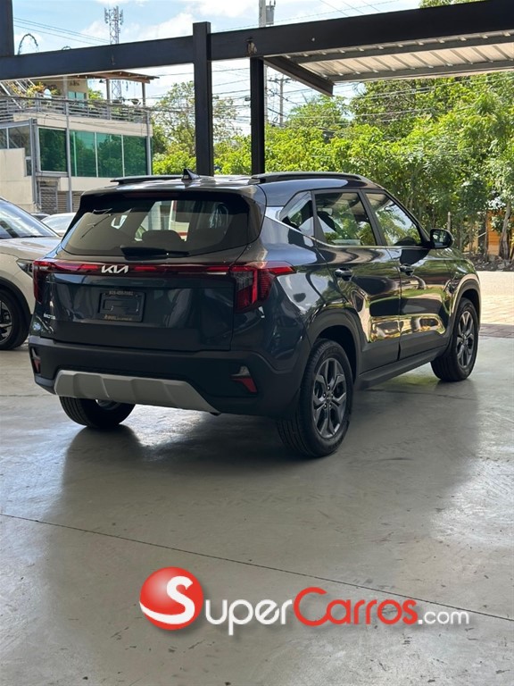 2027 Kia Seltos LX — foto 2 / 5