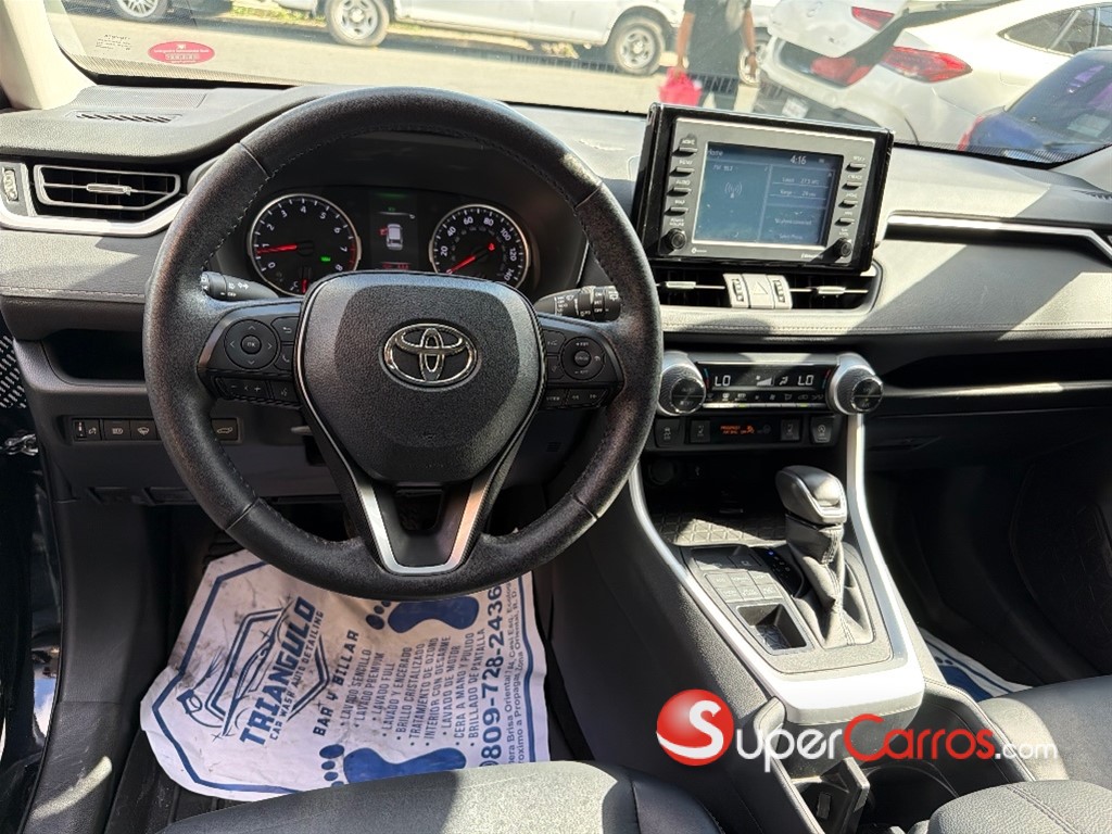 2022 Toyota RAV4 XLE Premium — foto 11 / 11