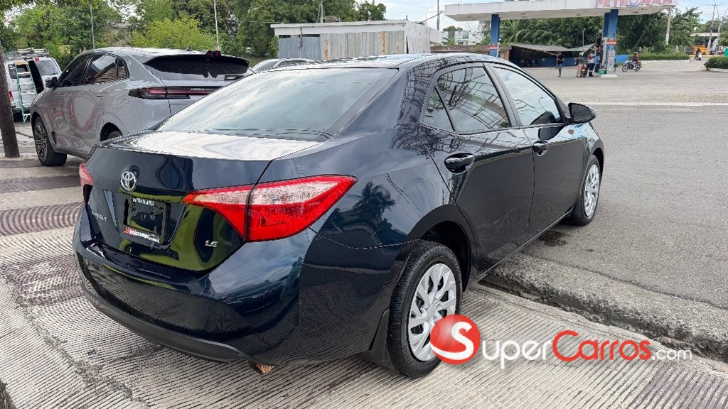 2019 Toyota Corolla LE — foto 6 / 10