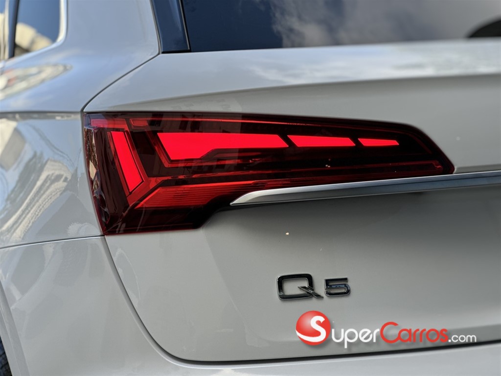 2021 Audi Q5 Quattro Premium Plus — foto 4 / 12