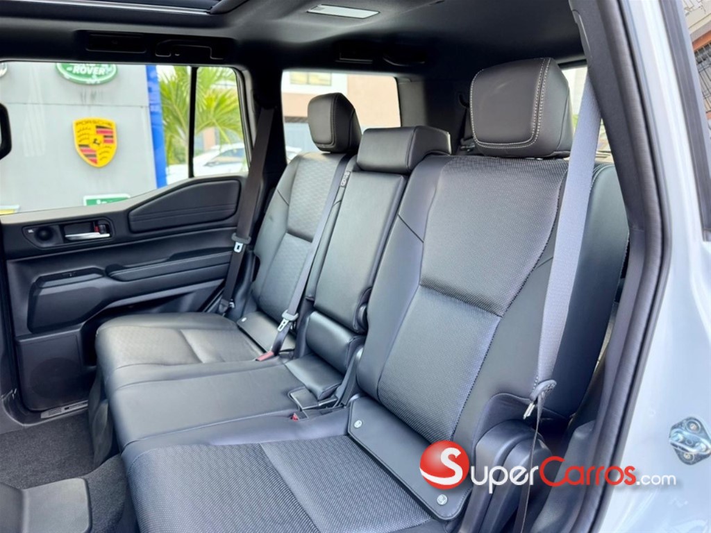 2026 Toyota Land Cruiser Prado LUXURY 1L — foto 5 / 11