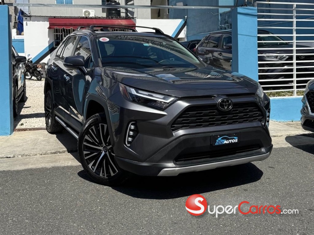 2023 Toyota RAV4 XLE Premium — foto 3 / 8