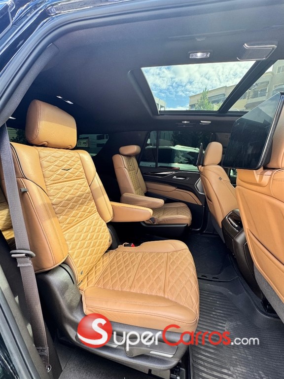 2024 Cadillac Escalade Premium Luxury — foto 11 / 12