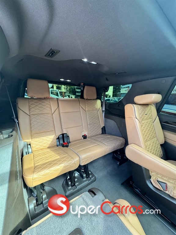 2024 Cadillac Escalade Premium Luxury — foto 12 / 12
