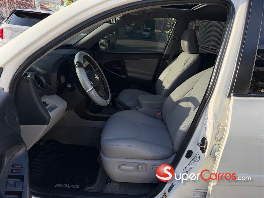 2009 Toyota RAV4 Limited — foto 9 / 12
