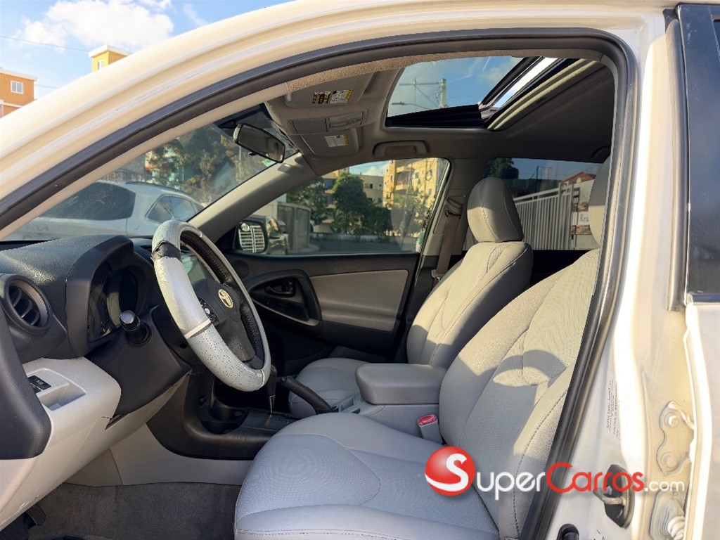 2009 Toyota RAV4 Limited — foto 10 / 12